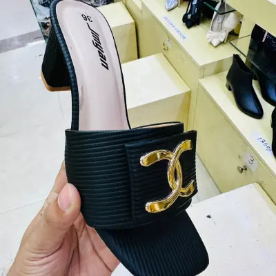 Hill 202 সাইজ ৩৯