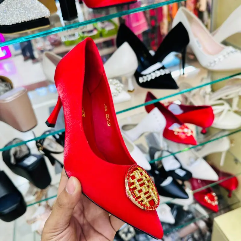 Hill 143 সাইজ 36