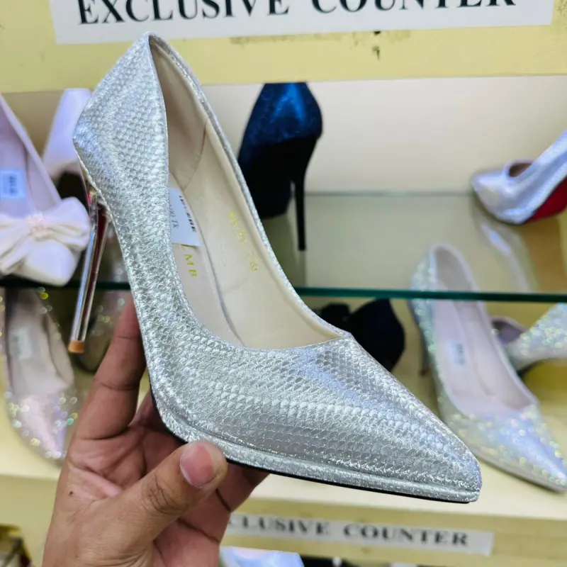 Hill 216 সাইজ ৩৯