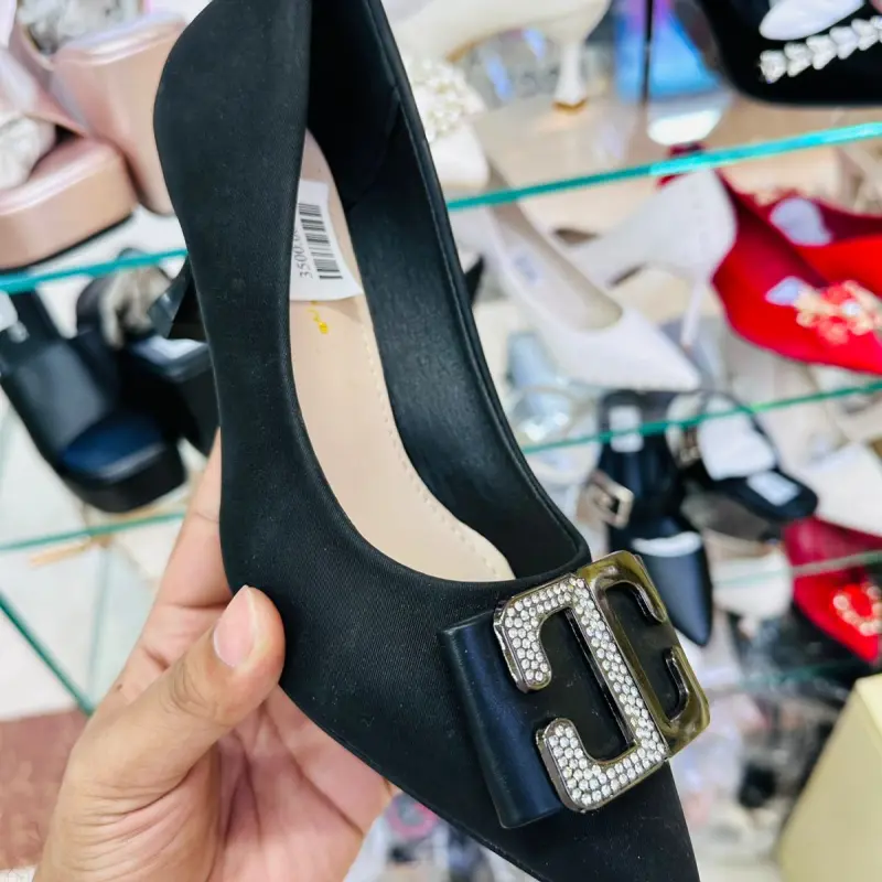 Hill 208 সাইজ ৩৯